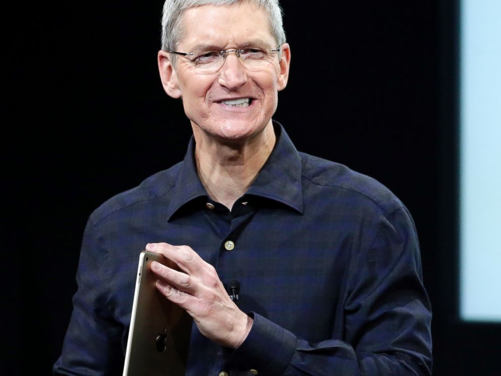 PHOTO: Apple CEO Tim Cook introduces the new Apple iPad Air 2 during an event at Apple headquarters on Oct. 16, 2014 in Cupertino, Calif.