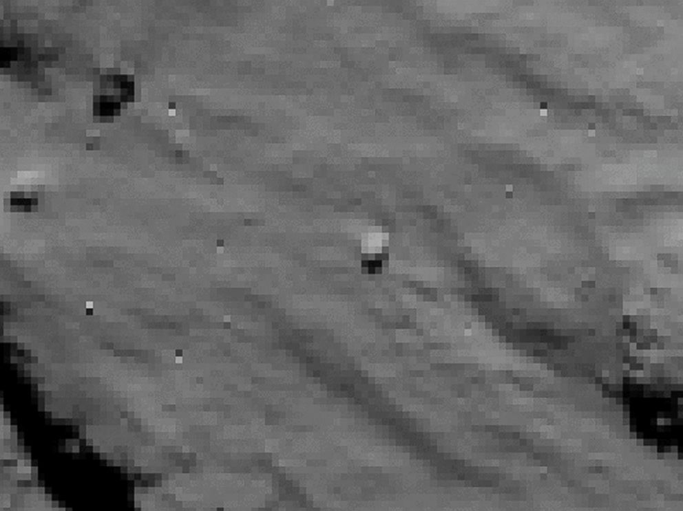 PHOTO: This is a combination photo of two images released by the European Space Agency, ESA, Nov. 16, 2014.