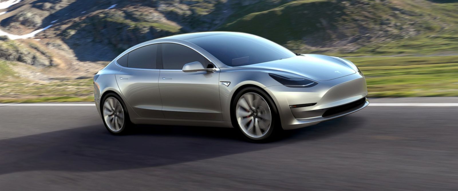 Tesla Model 3's Key Features That Could Help It Break Into the Mass