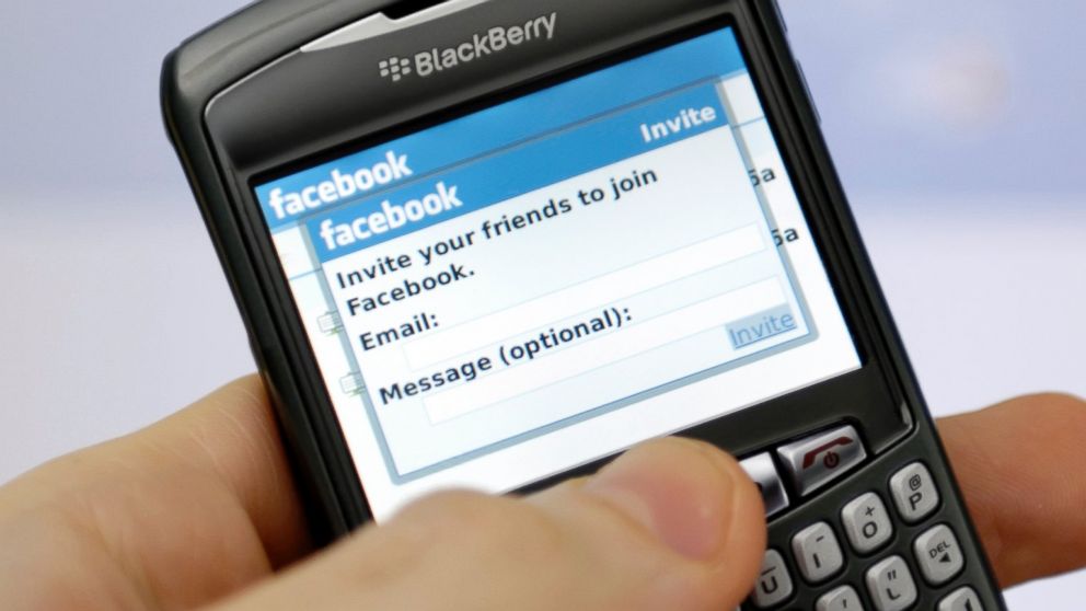 PHOTO: Facebook reportedly met with BlackBerry about a potential bid.