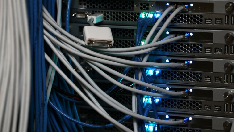US Hands Internet's 'Address Book' to International Organization