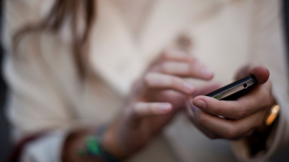 PHOTO: Heres what you need to know about texting 911.