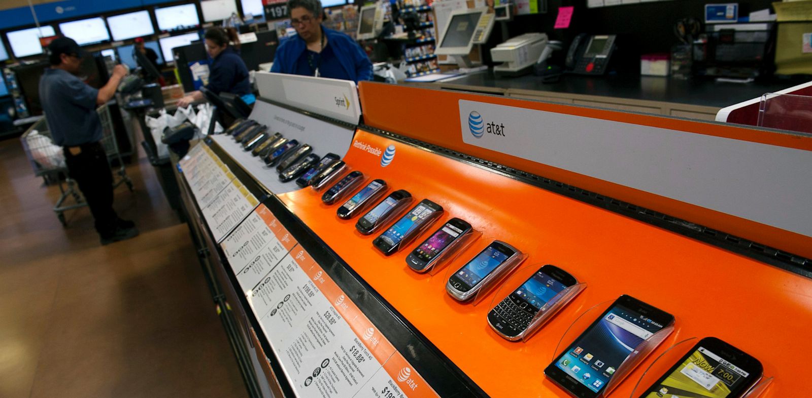 walmart-launches-in-store-smartphone-trade-in-program-abc-news