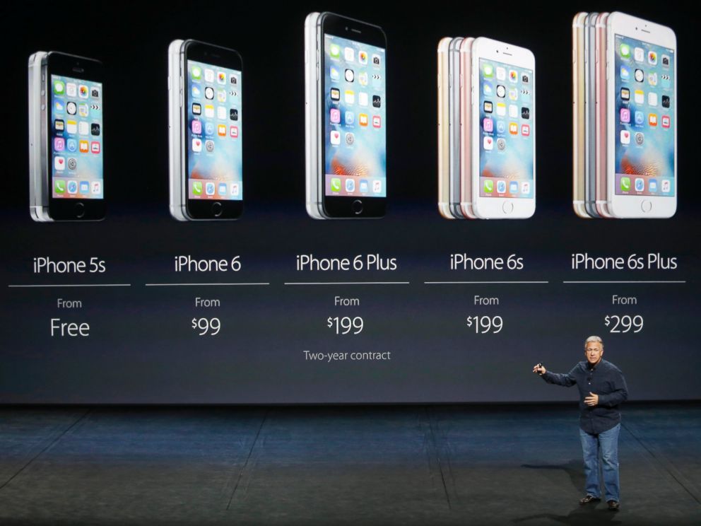 PHOTO: Phil Schiller, Senior Vice President of Worldwide Marketing at Apple Inc, speaks about pricing for the entire iPhone line during an Apple media event in San Francisco, Sept. 9, 2015.
