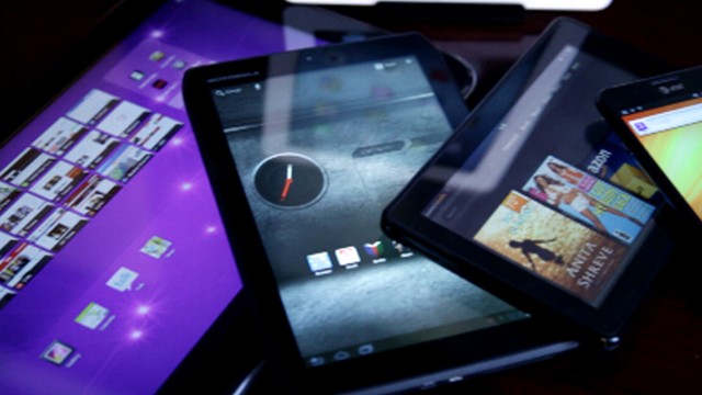 VIDEO: Kindle Fire, new iPad or Toshiba's 13-inch tablet? Which size fits your life?
