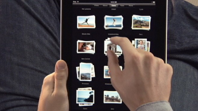 VIDEO: The FCC is asking networks to expand bandwidth to accommodate the iPad.