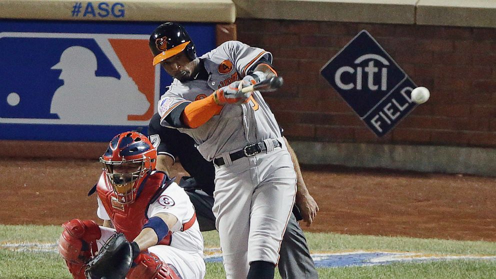 PHOTO: Adam Jones hitting a double