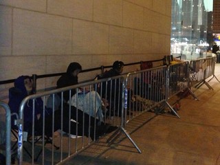 Lines Form as iPhone 5 Goes on Sale