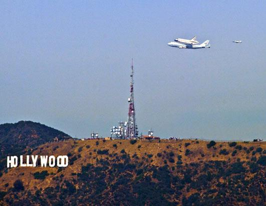 Shuttle Endeavour Reaches Calif.