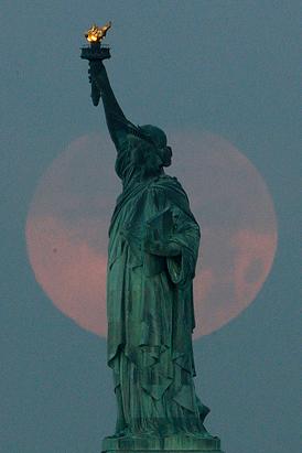 Supermoon Rises This Weekend