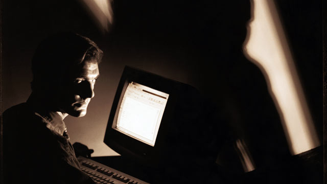 PHOTO: Five ways to help you handle and prevent cyber-bullying.