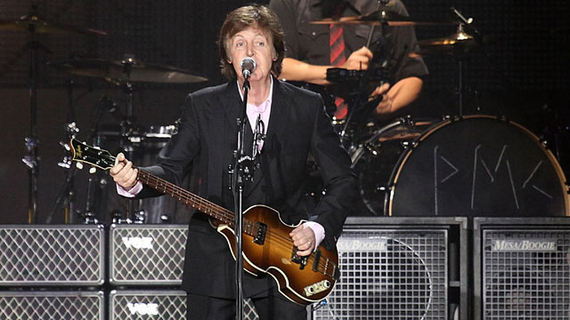 PHOTO: Sir Paul McCartney performs on stage at The Liverpool Echo Arena, December 20, 2011 in Liverpool, United Kingdom.