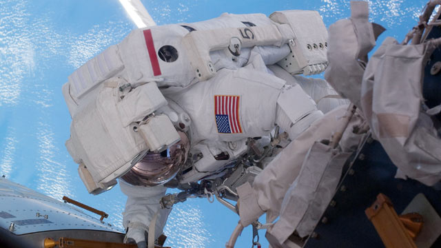 PHOTO: Expedition 28 flight engineer does repairs on the International Space Station during a planned six-and-a-half-hour spacewalk in this July 12, 2011 file photo in space.