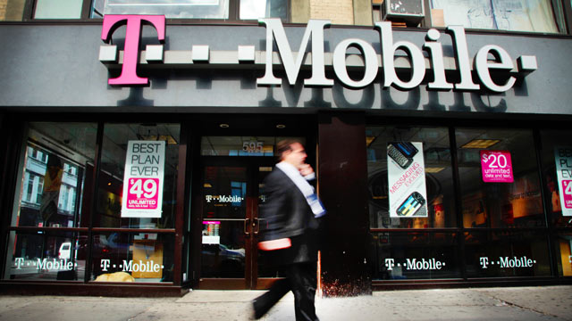 PHOTO: T-Mobiles Simple Choice plans dont require customers to sign a two-year contract.