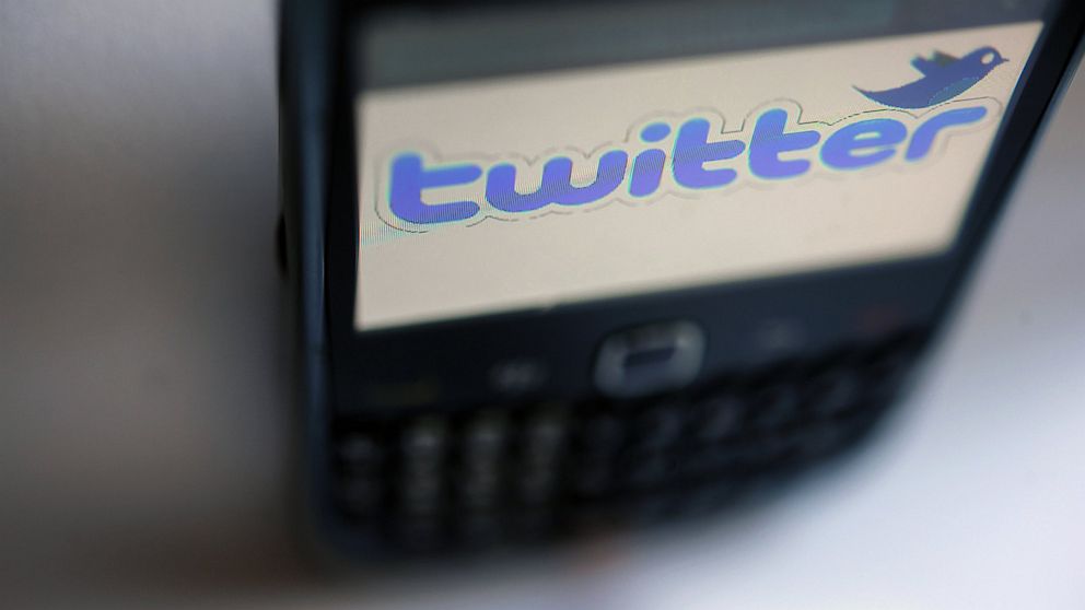 PHOTO: Twitter screen on BlackBerry