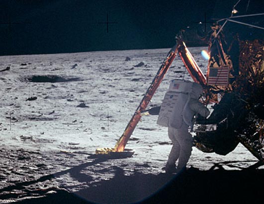 Apollo 11: The Unseen Pictures 