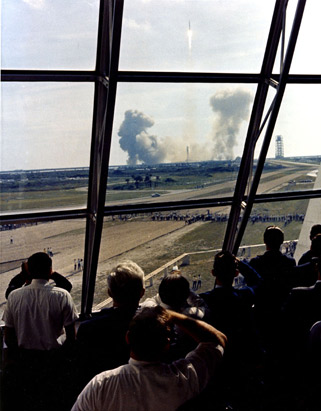 Apollo 11: The Unseen Pictures 