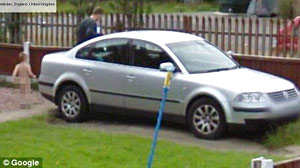 Google Publishes Photo of 3 Year Old Naked in Street View