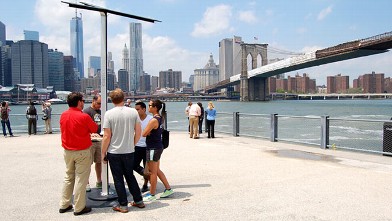 PHOTO: AT&T has set up free solar mobile charging across New York City's five boroughs.