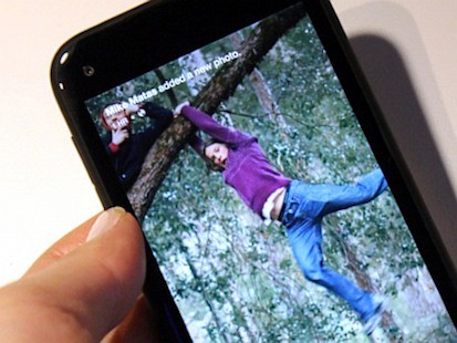 Photos: Facebook Home and HTC