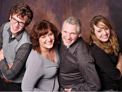 awkward family photo images. Latest Web Craze: Awkward Family Photo Blog - ABC News