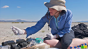 Photo: Alien Life? Scientists Question NASA Study: Team Reported Bacterium Living on Arsenic, But Others Say Research Flawed