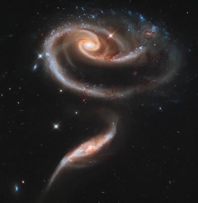 Dancing Galaxies in Stunning Hubble Picture