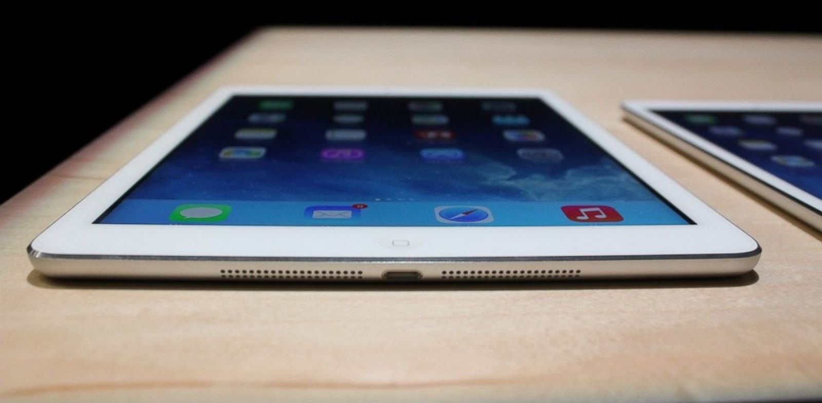 iPad Air A First Look at Apple's Latest Tablet ABC News