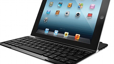 PHOTO: Logitech Ultra Thin Keyboard Case