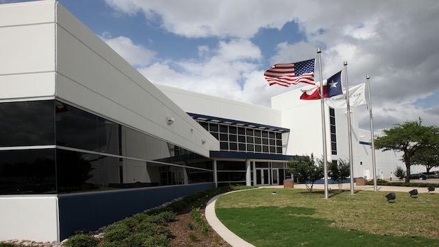 PHOTO: Motorolas Fort Worth manufacturing facility.