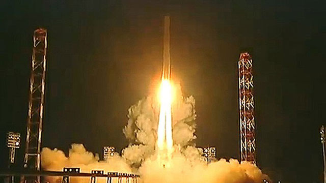 PHOTO: A Zenit rocket launches into space carrying Russias Phobos-Grunt spacecraft toward Mars on a mission to collect samples of the Martian moon Phobos.