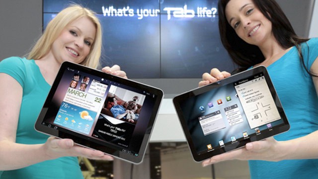 PHOTO: Samsung Galaxy Tab 8.9 and Galaxy Tab 10.1