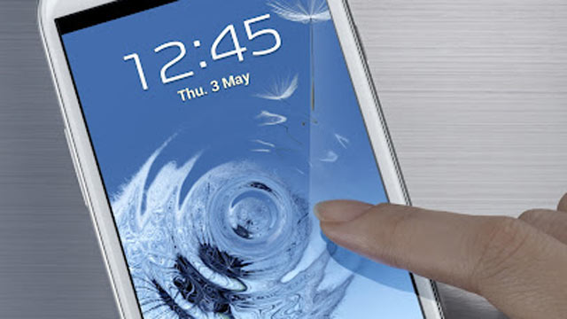 PHOTO: Samsungs Galaxy S III pictured.