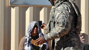 PHOTO Connecting Soldiers to Digital Applications