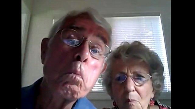 VIDEO: Bruce and Esther Huffmans computer troubles gain big online audience.