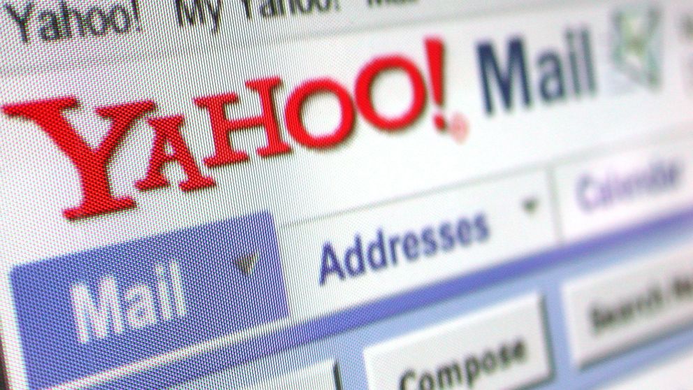 PHOTO: Yahoo! Mail is shown on a computer screen in this June 15, 2004 photo.