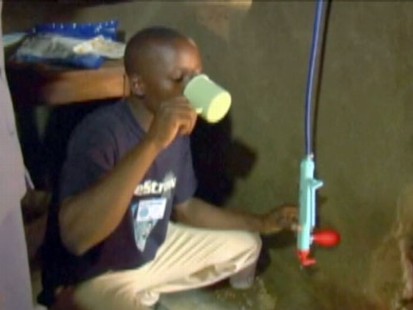 VIDEO: Kenyans receiving clean water through carbon credits.