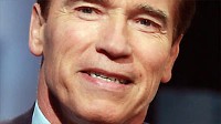 PHOTO California Governor Arnold Schwarzenegger talks with George Stephanopoulos on This Week with George Stephanopoulos