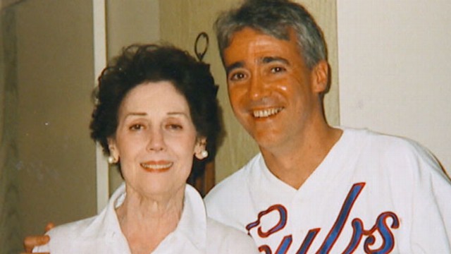VIDEO: NPRs Scott Simon discusses his moving Twitter tribute to his mothers final hours.