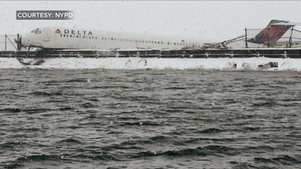 Delta Jet Skids Off Runway At LaGuardia Airport Video - ABC News