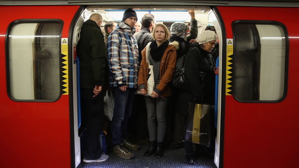 PHOTO: Across the country, rail companies acknowledge that most Americans avoid sitting in the middle seat on a train.
