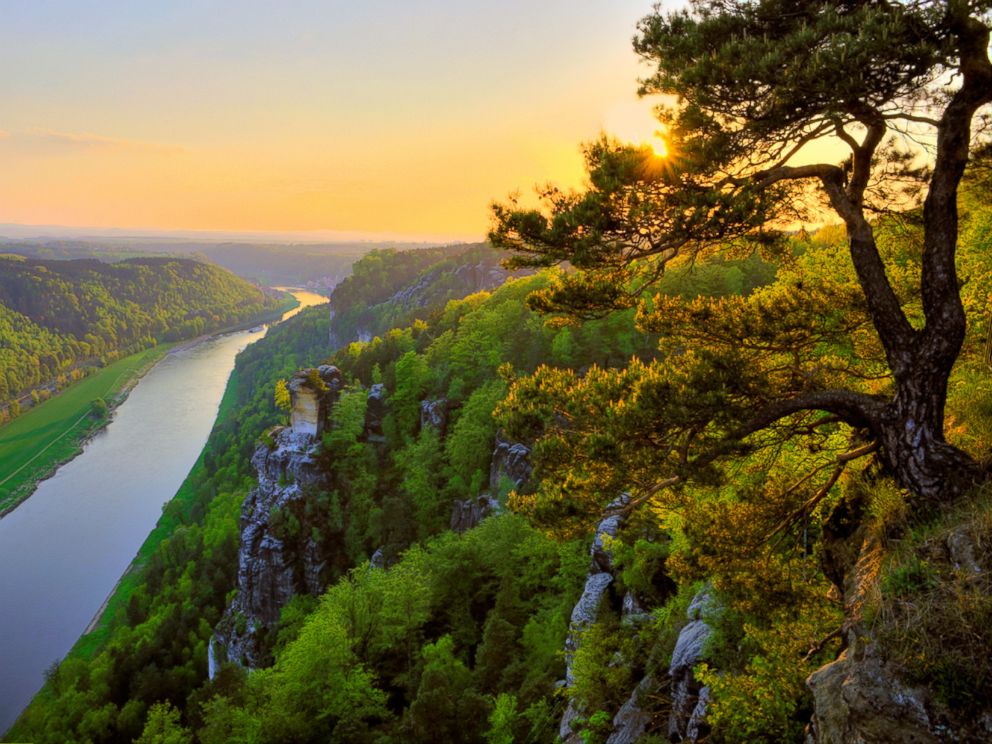 PHOTO: Elbe River in Saxon, Switzerland