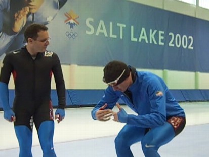 VIDEO: Olympiad Nich Pearson gives a lesson on how to speedskate.