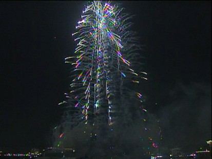 VIDEO: The worlds tallest building in Dubai is inaugurated with a dazzling fireworks show.