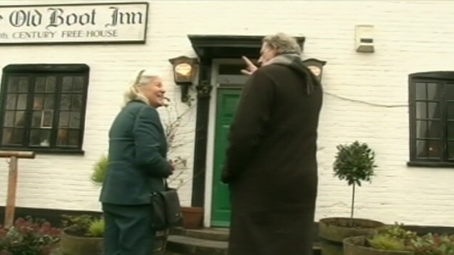 VIDEO: Tourists flock to see Kate Middletons local church and favorite pub.