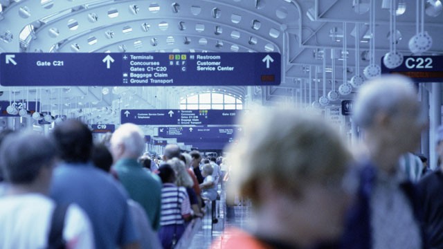 PHOTO: According to some projections, airports will be busier, and flights fuller, around this Thanksgiving, 2012.