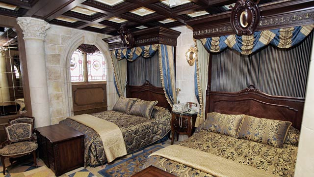 Apartment Inside Cinderella S Castle is this the world's most exclusive hotel room? - abc news Apartment Inside Cinderella S Castle is this the world's most exclusive hotel room? - abc news