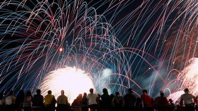 PHOTO: As 4th of July nears, Travelocity reveals how to score the best savings.