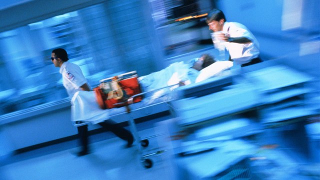 PHOTO: Paramedics in emergency room
