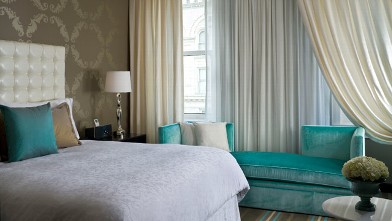 PHOTO: A deluxe guest room at The Nines in Portland, Oregon